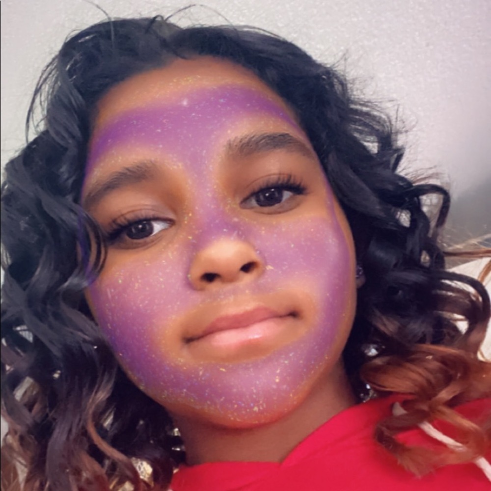 Meet your Posher, Janassy